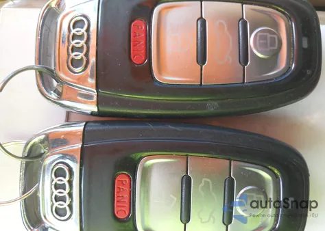 2015 Audi A8 L 4.0T z USA, uszkodzony, nr VIN WAU32AFD1FN030995